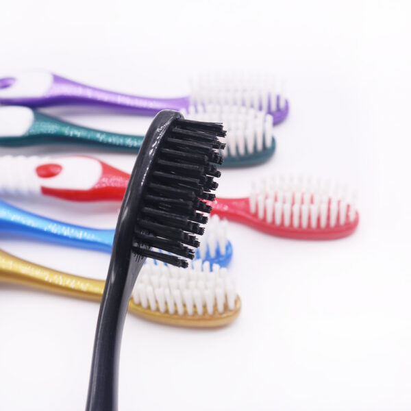 Adult Extra Clean Toothbrushes
